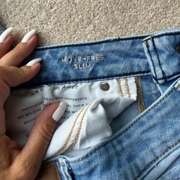 American Eagle Men’s Lightwash Distressed Slim Airflex Jeans Size 32 x 32 - Picture 5 of 8